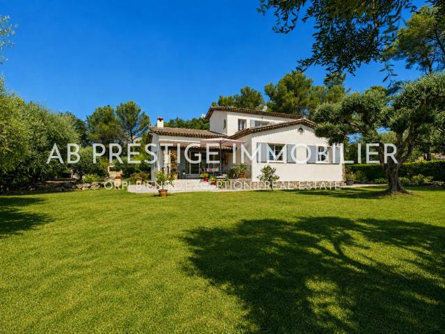 DOUBLE GARAGE HYPER CALME GRAND TERRAIN PLAT PISCINE POOL HOUSE
