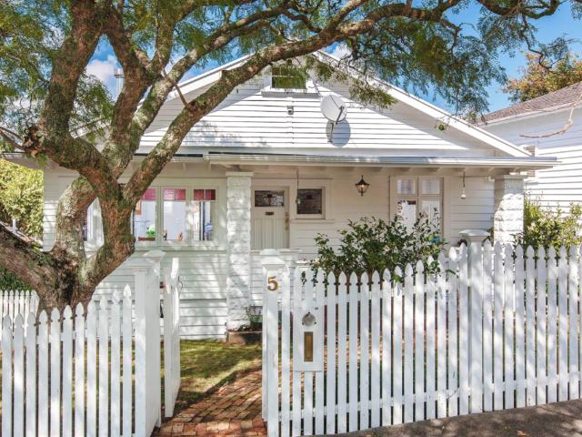Double Grammar Four Bedroom Home