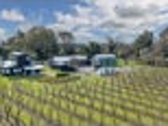 Double dwellings with orchard income