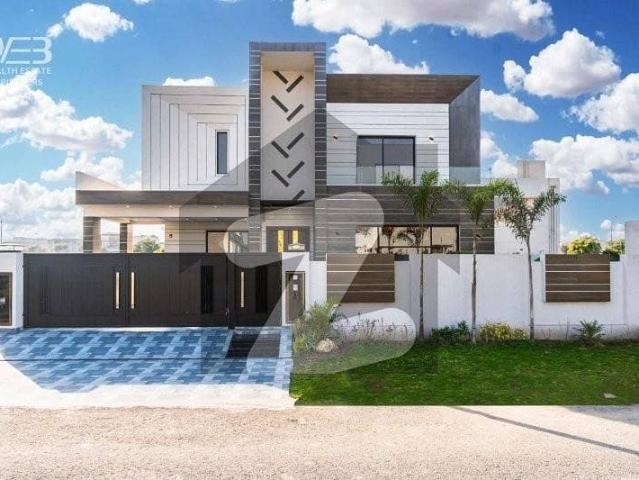 Double Height Lobby Designed 1 Kanal House in DHA Phase 7 FOR SALE
