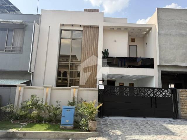 Double Height 8 Marla House @4.60 Cr C1 Block, Sector B17 Islamabad
