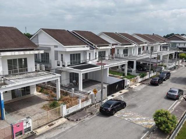 Double semi d for sale at Taman Sena Jaya Kepala Batas