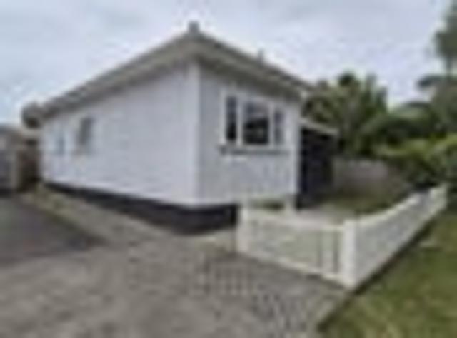 Double skin, fiber over weatherboard