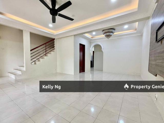 Double Sty House At Pandamaran Klang For Rent