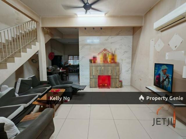 Double Sty House At Taman Saga Klang For Sale