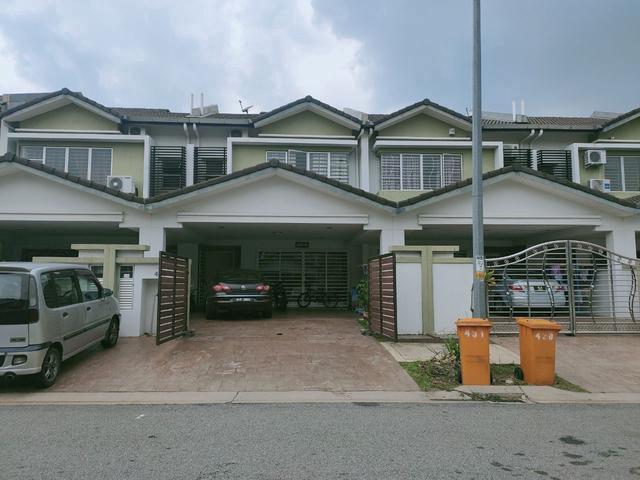 Double Stoey Saujanja Sutera S2 Heights