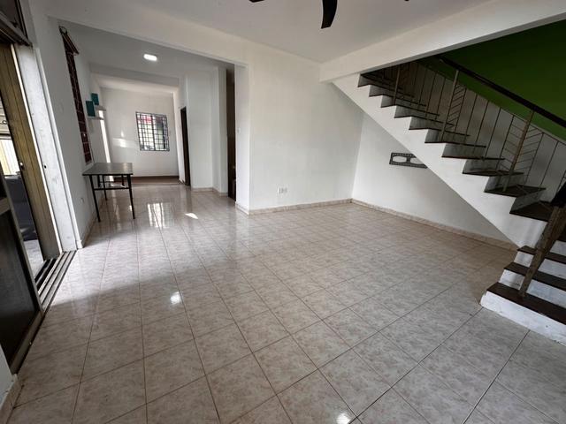 Double Storey Mutiara riniConerLot3Bed3BathNegoUnit3Bed3Bath