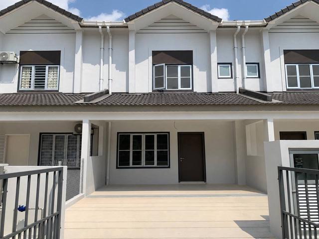 Double Storey M Senyumia Bandar Baru Salak Tinggi Sepang
