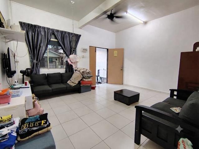 Double storey medium costTaman kluang indah