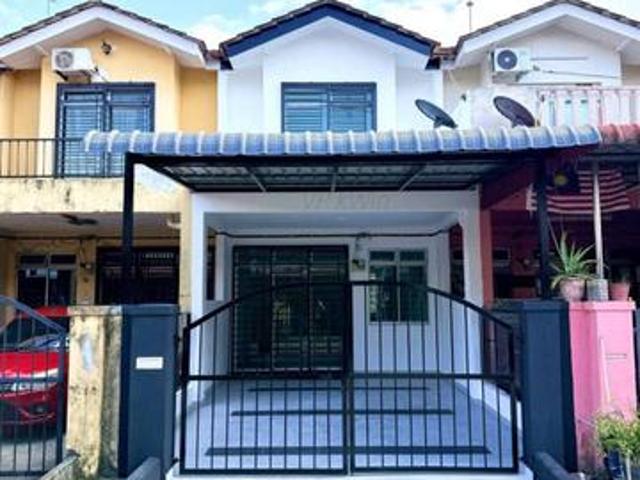 Double storey mediumTaman sri kluang