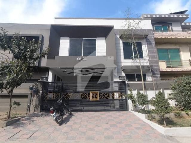 Double Storey New Real Picture Urgent Sale