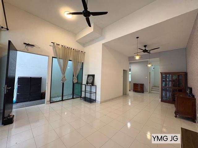 Double Storey Avani Bandar Bukit Raja Renovated Gated Guarded