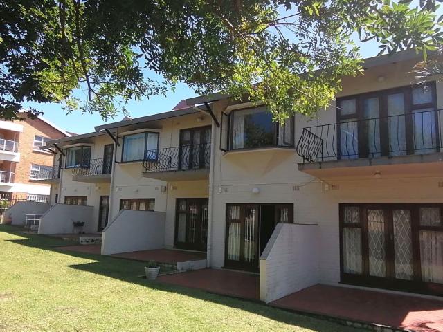 Double storey apartment to rent in St Michaels on Sea