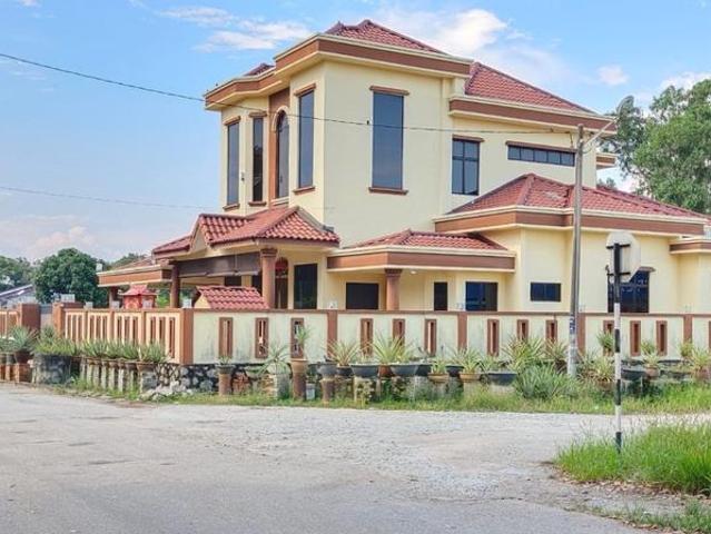 Double Storey Bungalow at Lukut Port Dickson Negeri Sembilan