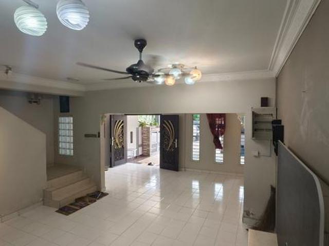 Double Storey Bandar Botanic Jejawi Fully Renovated Facing North
