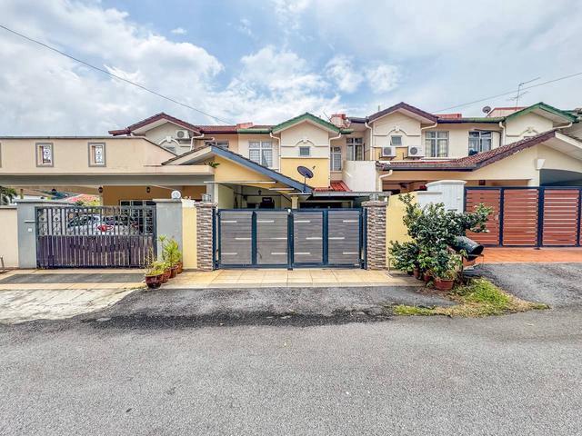 Double Storey Bandar Putra Permai Seri Kembangan