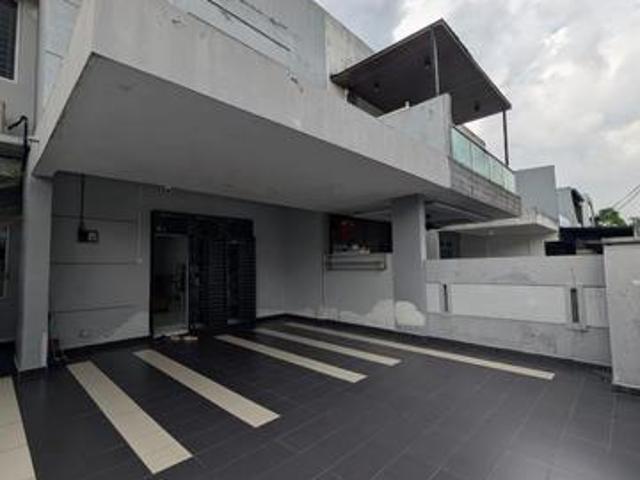 Double Storey Bestari Indah 5R4B FF Ulu Tiram Tebrau