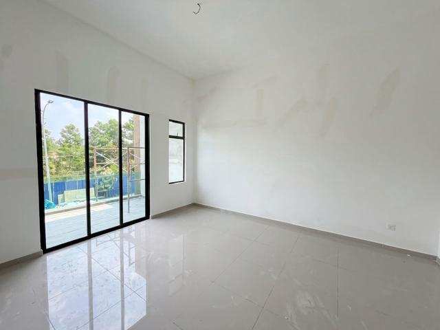 Double Storey Bestari Indah Puteri Wangsa Pelangi Indah Gaya