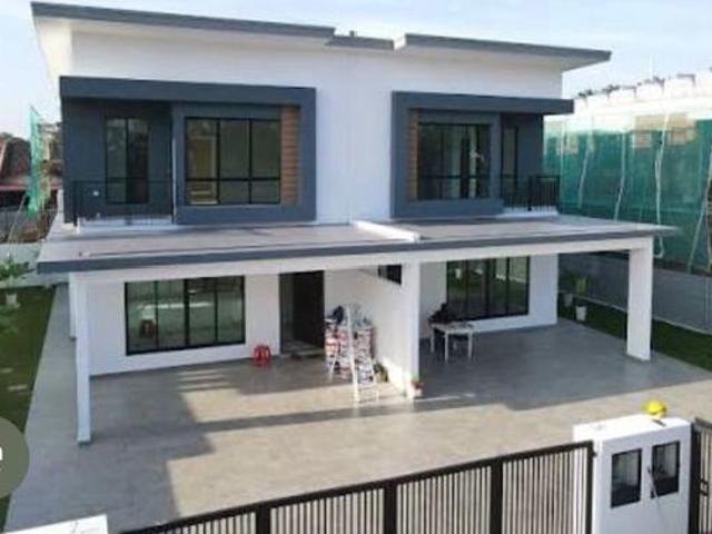 Double Storey Cluster House