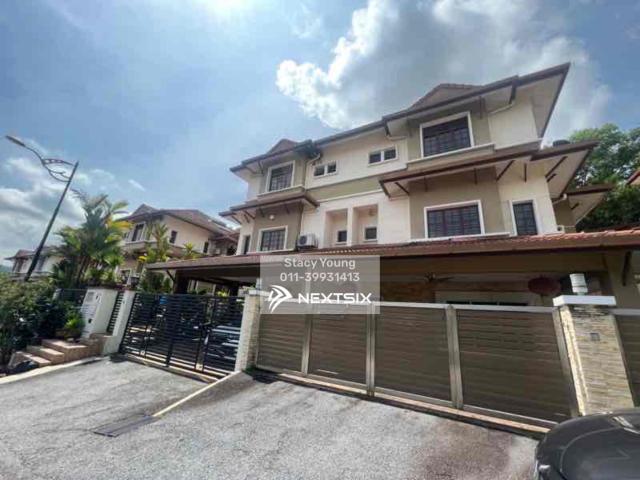 Double storey corner 40x70 renovated extended