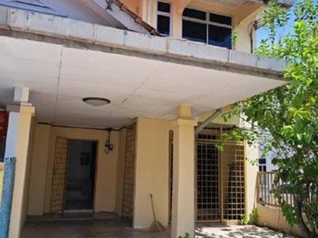 Double storey corner
