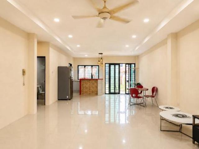 Double Storey Corner Townhouse at MJC One Residency For Rent
