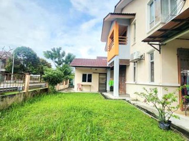 Double Storey Corner Castana Seri Pristana Saujana Utama