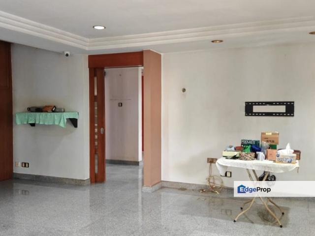 Double Storey Corner For Sale In SS2