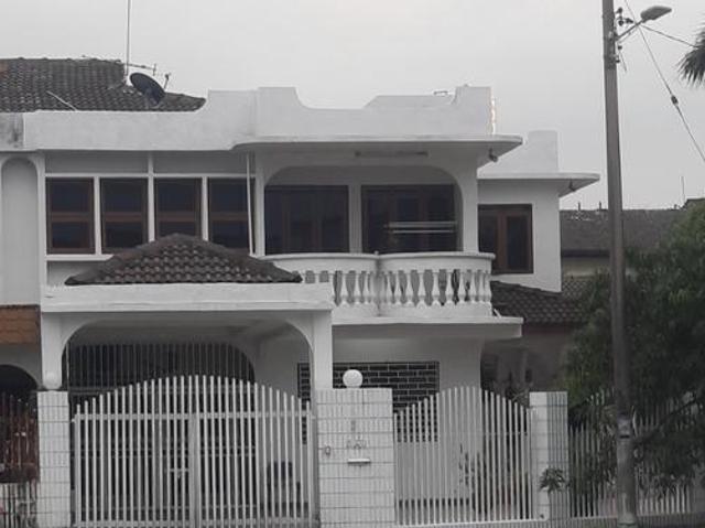 Double storey corner house