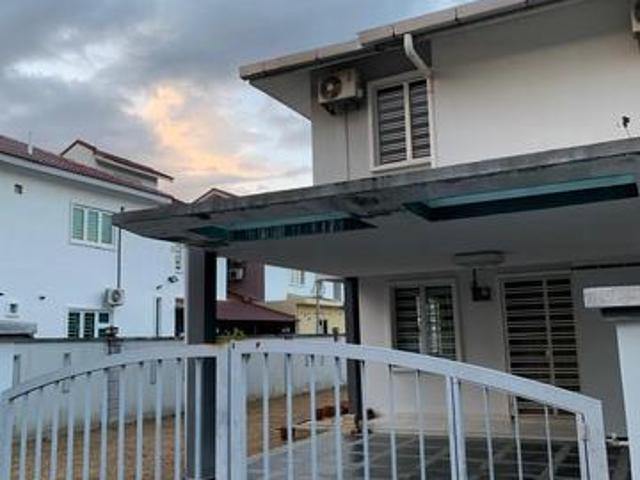 Double Storey Corner Lot at Laman Dillenia Nilai Impian