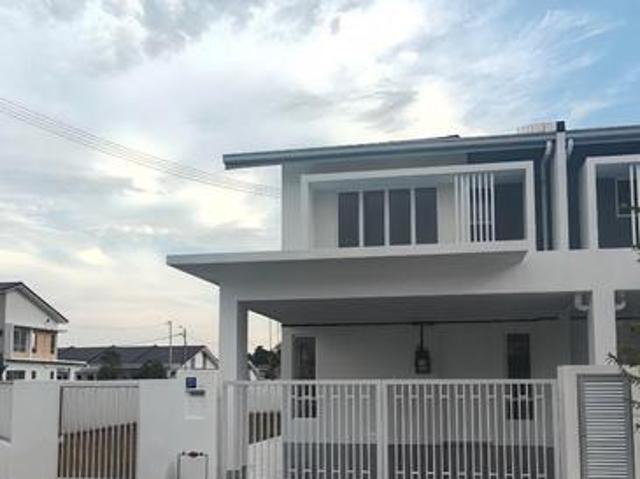 Double Storey Corner Lot for RENT at Sendayan