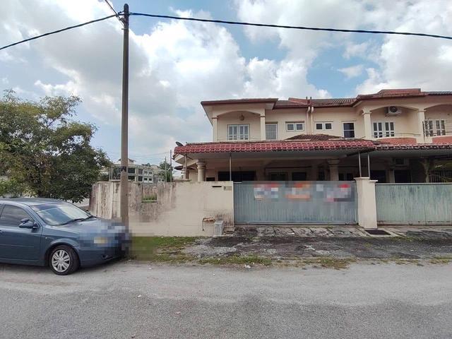 Double Storey Corner Lot Nearby Ipoh Station 18 For Sale