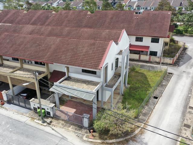 Double storey cornerlot bandar putra kuantannear bandarhtaa