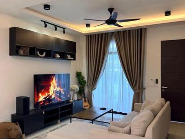 DOUBLE STOREY CORDELIA GARDEN LAMAN JENTAYU 4 Bed 3 Bath