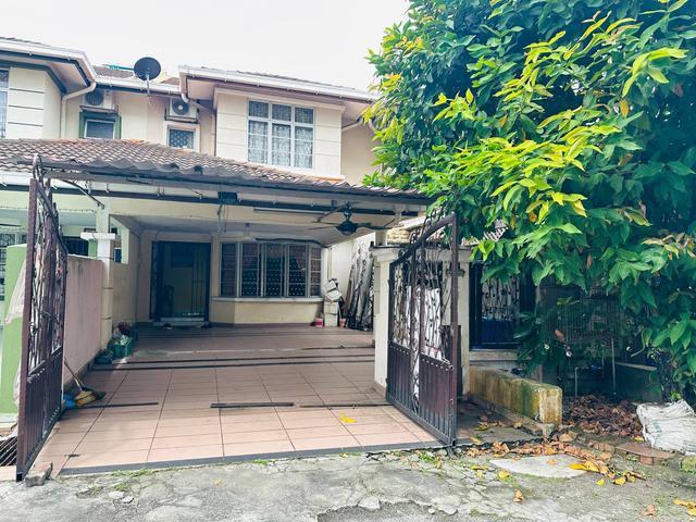 Double Storey Desa Latania Seksyen 36 Shah Alam