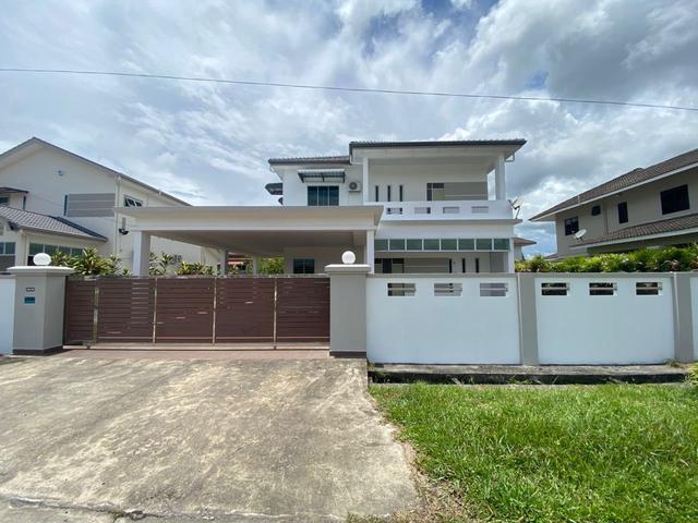 Double Storey Detached House for Sale at Desa Pujut Miri