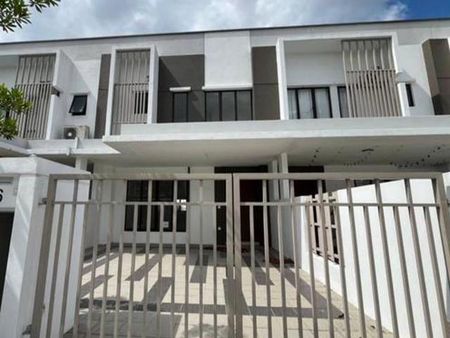 Double storey ecohill 2 presint 9 type aronia