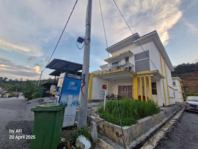 Double Storey End lot Behrang