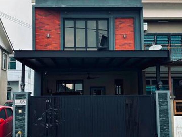 Double Storey End Lot Taman Scientex Senai Johor