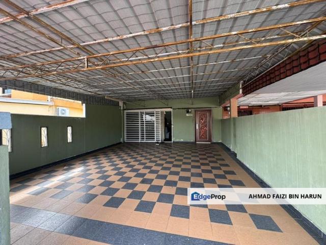 Double Storey End Lot Terrace for SALE Taman Pantai Mas Lukut N9
