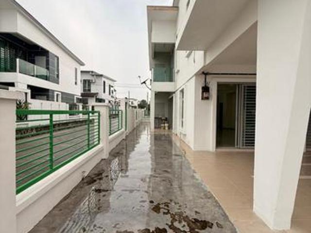 Double Storey EndLot Hijayu 3D Sendayan