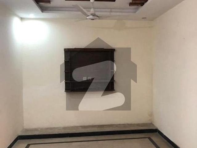 1 kanal double storey house gas, electricity water available near main markaz and islamabad expressway soan garden