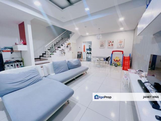 Freehold Double Storey House for sale