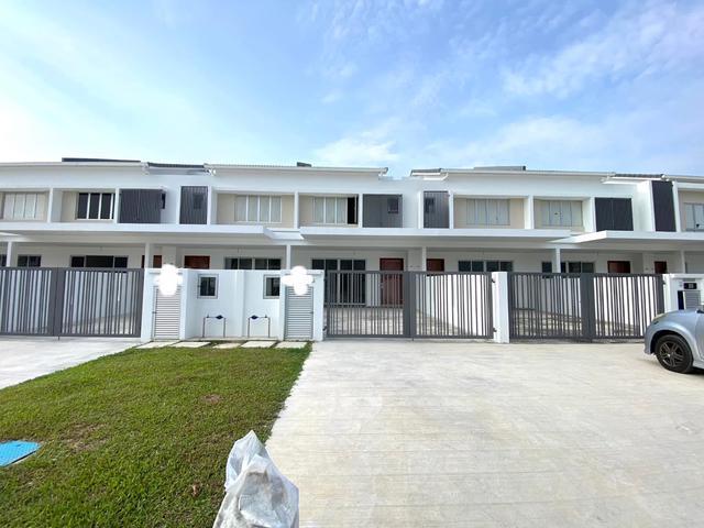 Double Storey Gamuda Cove Palma Sand