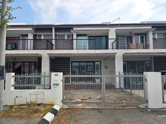 Double Storey House At Residensi Pr1ma Segari Lumut Perak