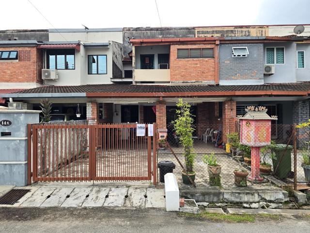 Double Storey House At Taman Tasek Damai Ipoh Perak
