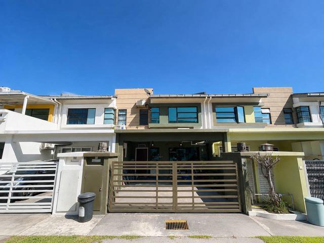 Double Storey House Abadi Height Solaria di Puchong Pulau Meranti