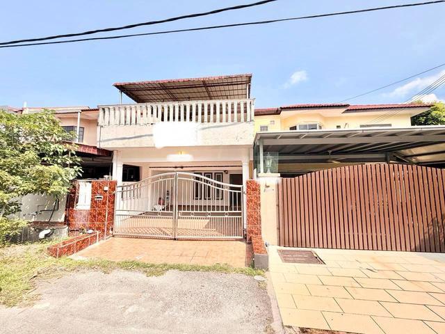 Double Storey House Bandar Putra Permai Seri Kembangan