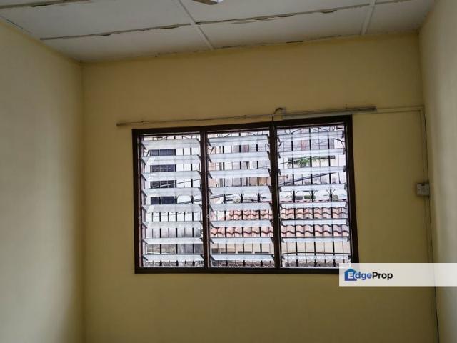Double Storey House For Rent In Sri Gombak