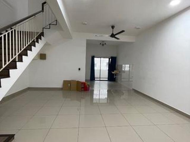 Double storey house for sale at Bukit raja Klang